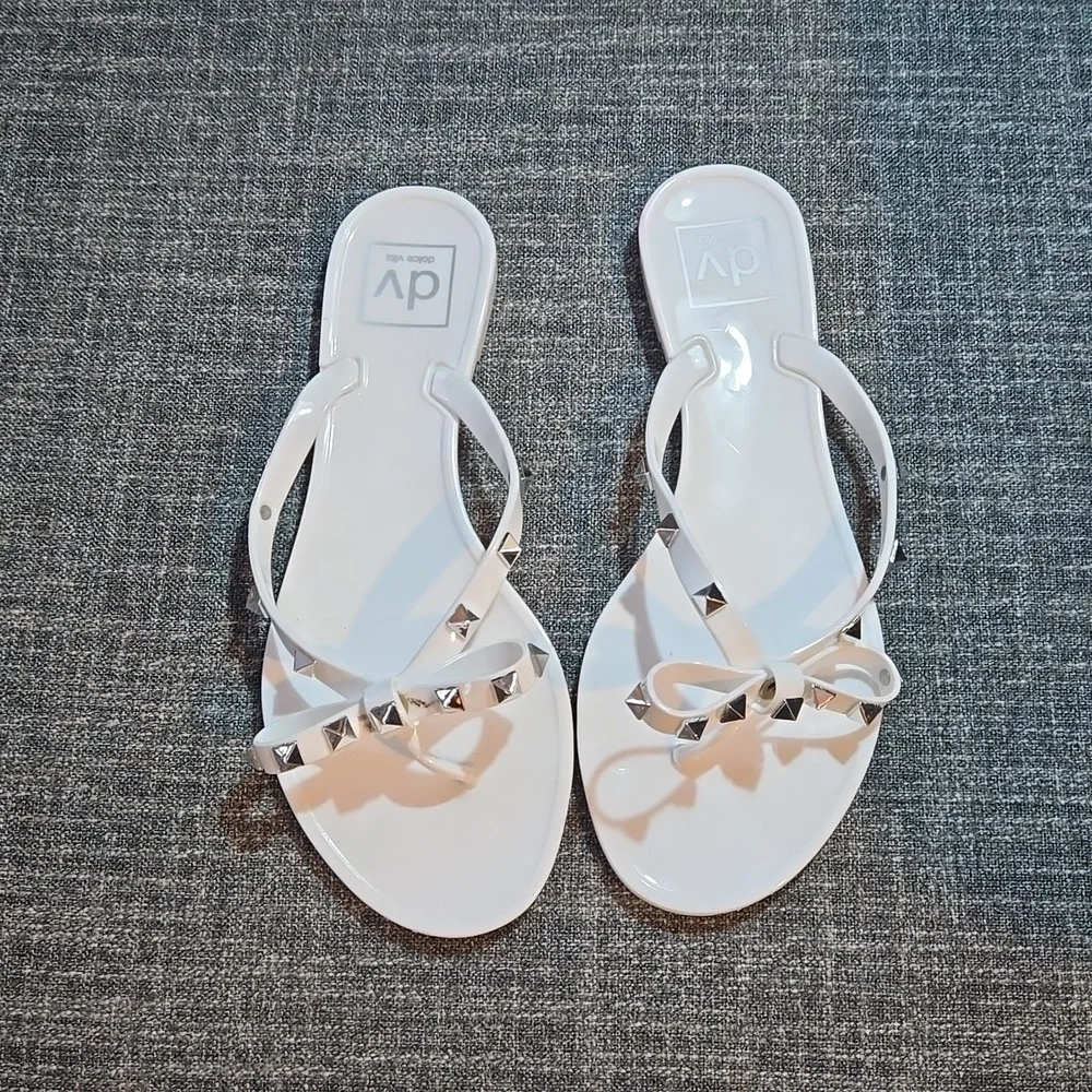 NWOT Dolce Vita sandals
